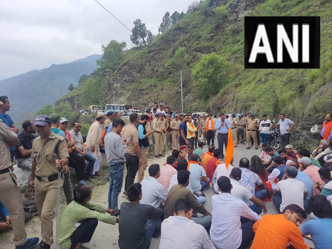 पुरोला में पुलिस का एक्शन!