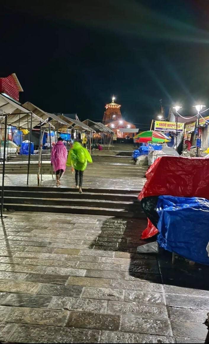 केदारनाथ यात्रा पर ब्रेक