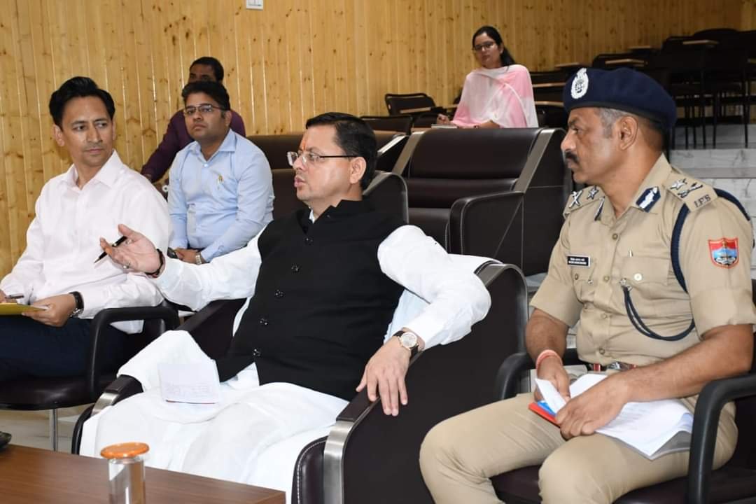 आपदा प्रबंधन का धामी मंत्र, ऑनलाइन मीटिंग से एक्टिव किया तंत्र