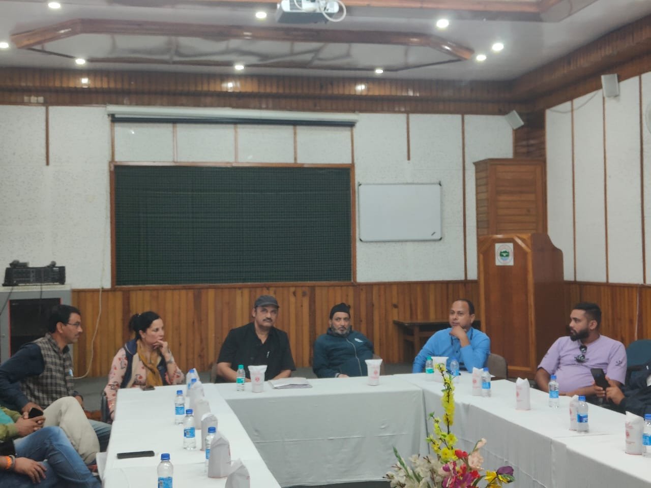 KMVN के कर्मचारी करेंगे अनोखा आंदोलन