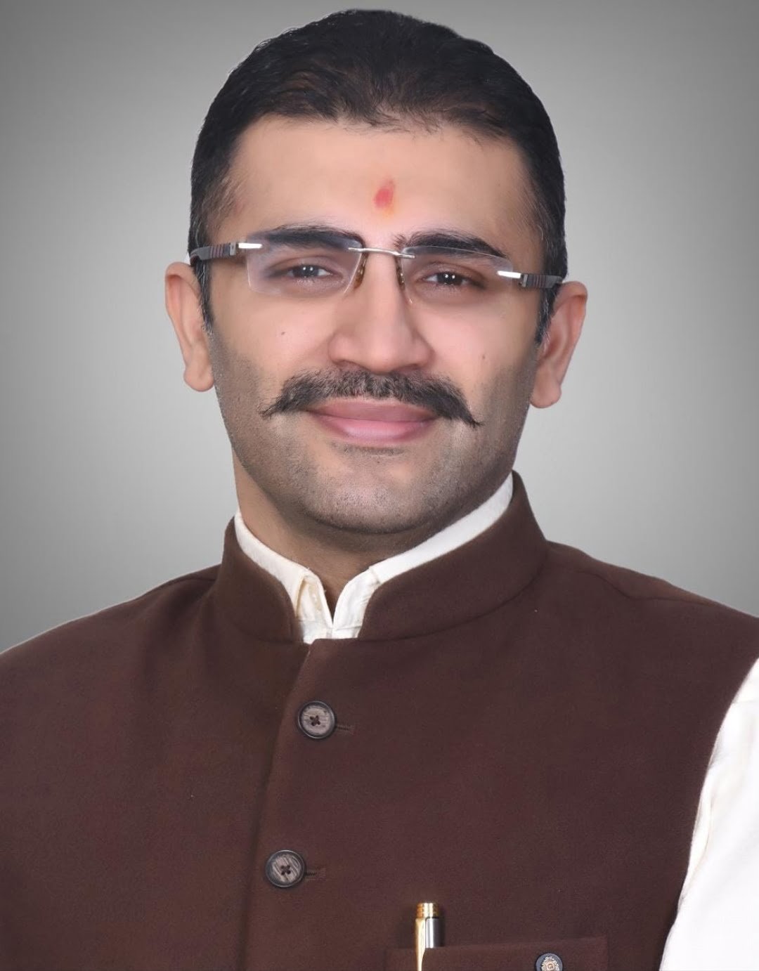 विधानसभा बैकडोर भर्ती, ‘ताकतवर’ गुनहगारों पर गाज कब?