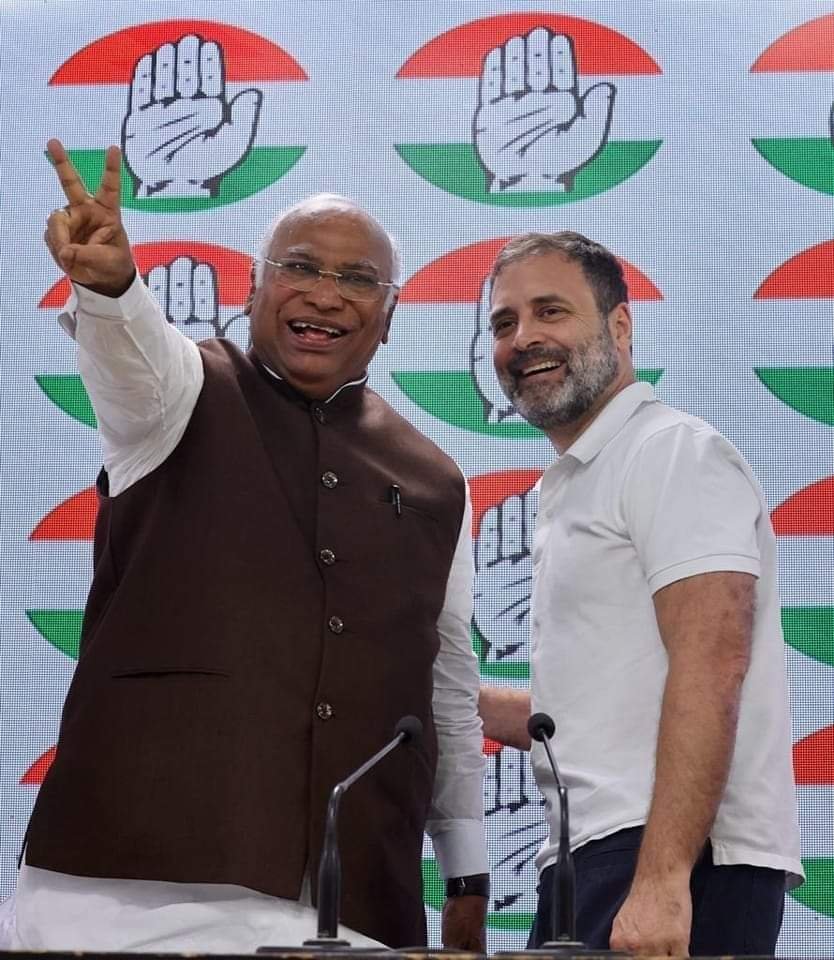 राहुल गांधी फिर से सांसद हो गए