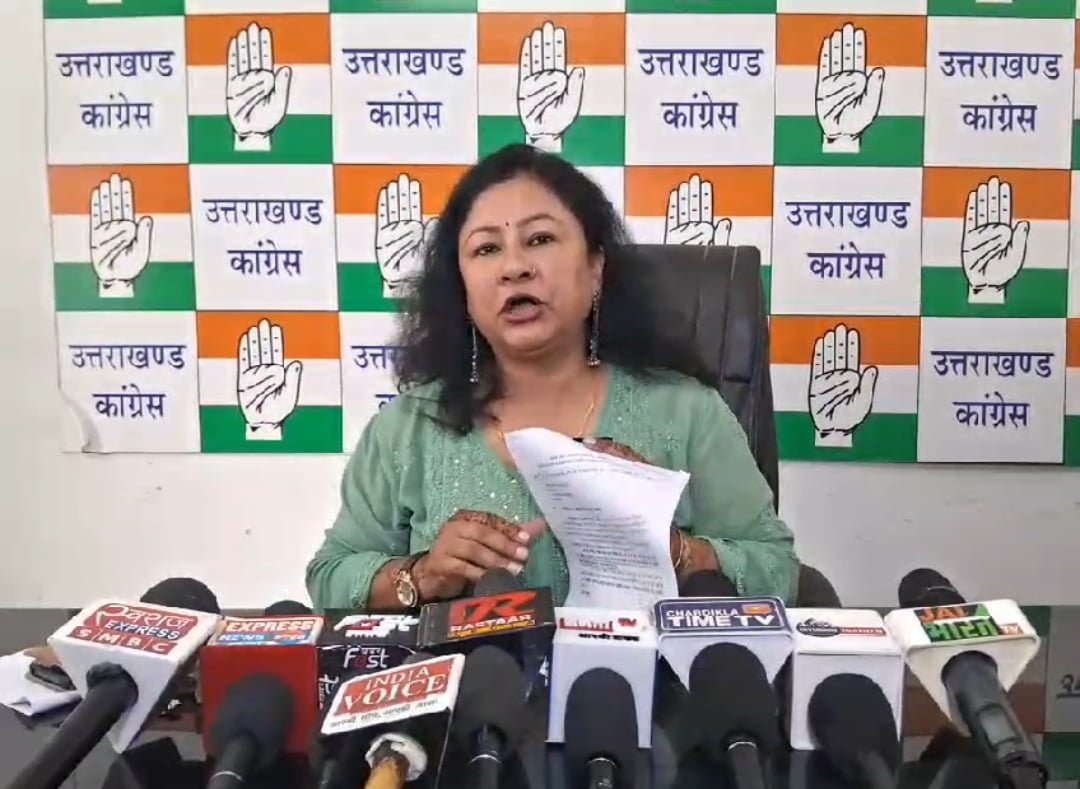बीजेपी के आगे ‘नतमस्तक’ नौकरशाही! किसकी जवाबदेही?