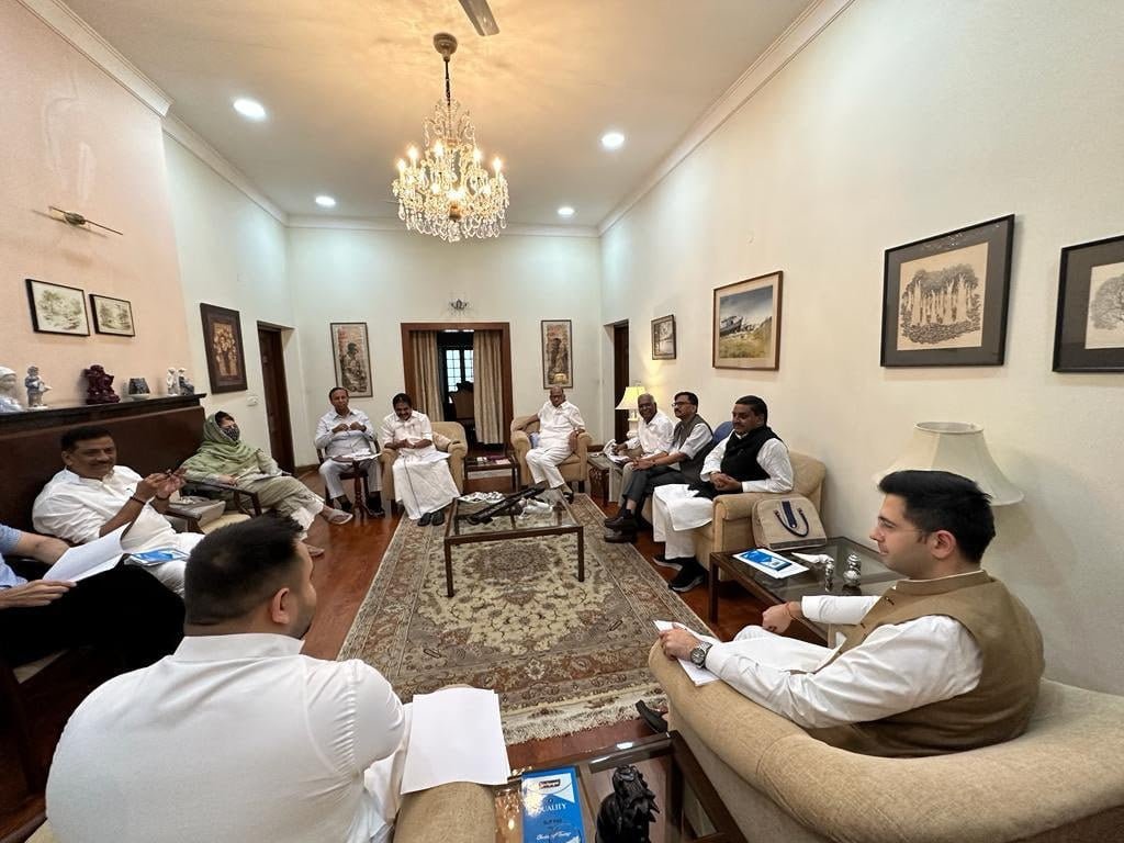 I.N.D.I.A गठबंधन कॉर्डिनेशन कमेटी की पहली बैठक, हुए क्या अहम फैसले?