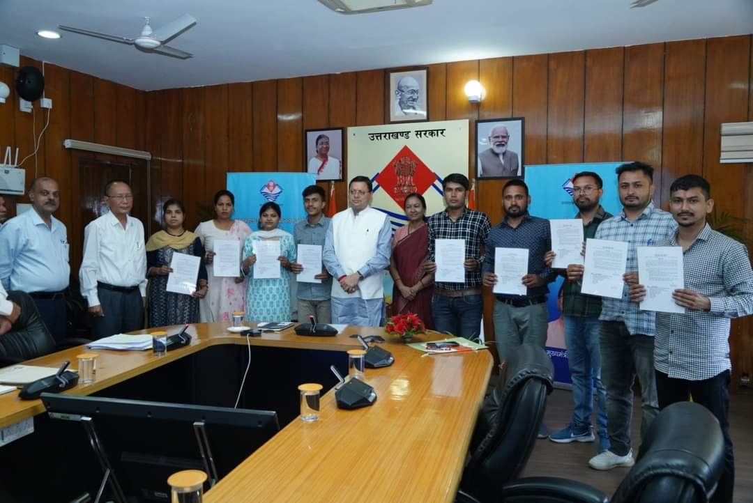 परिवहन विभाग में मिले नियुक्ति पत्र, धामी का क्या सुझाव