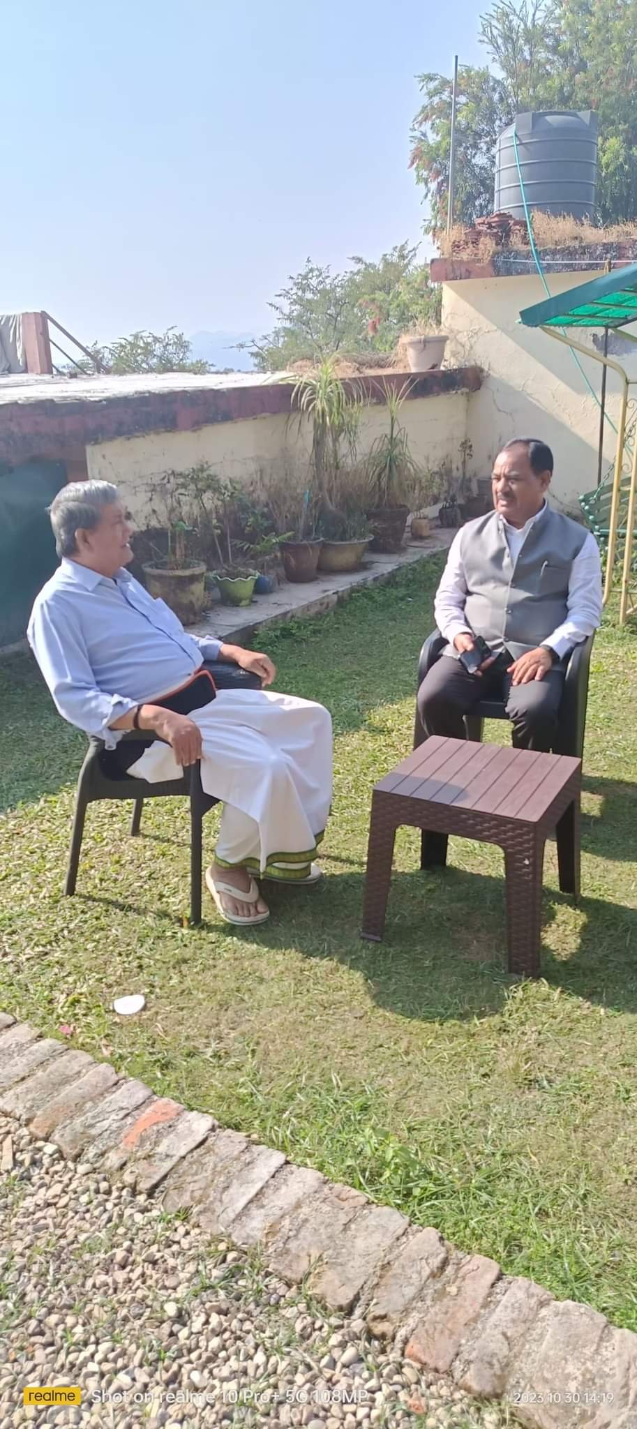 हरीश रावत से मिले हरक रावत, पिघली रिश्तों पर जमी बर्फ?
