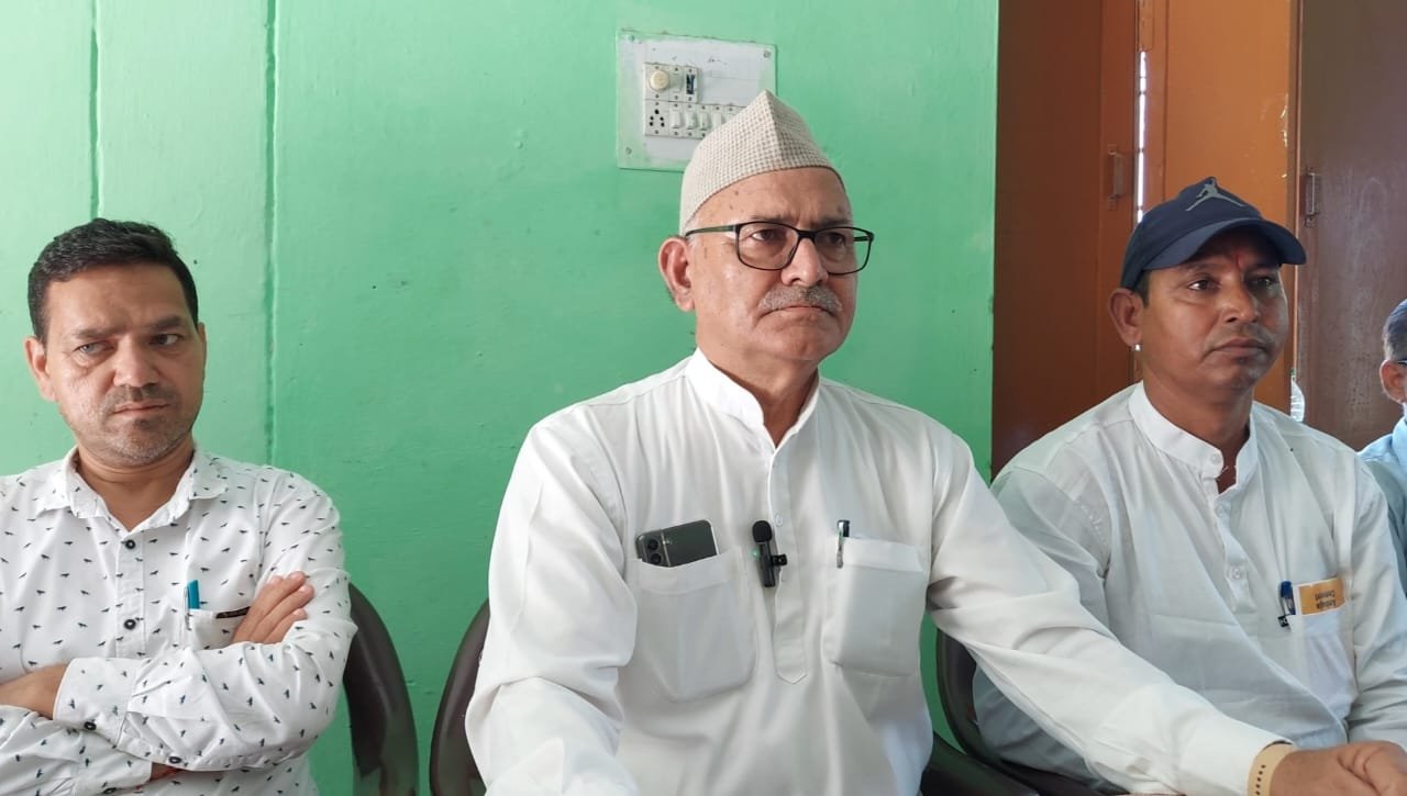 धामी सरकार पर जोत सिंह बिष्ट का हमला, पूछा लोगों के हक का सवाल