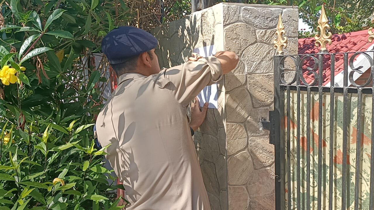 रिटायर कर्नल से हड़पे 85 लाख रुपये पुलिस अब कर रही कुर्की