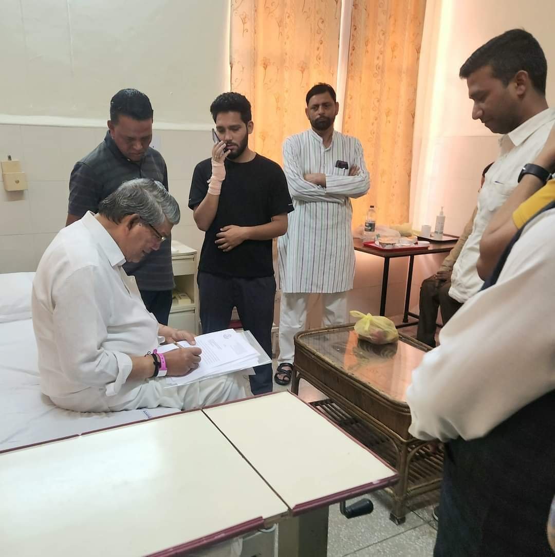 सीबीआई के सामने पेश नहीं हुए हरीश रावत, हरक पर फिर साधा निशाना