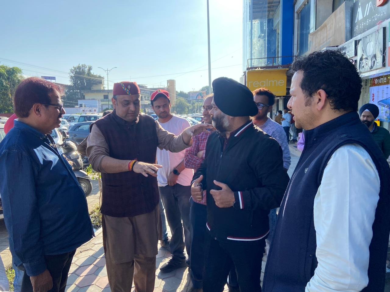 देहरादून में स्मार्ट सिटी की हवा निकली