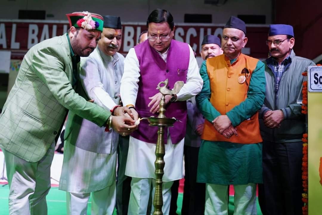 उत्तराखंड लोक विरासत कार्यक्रम में धामी