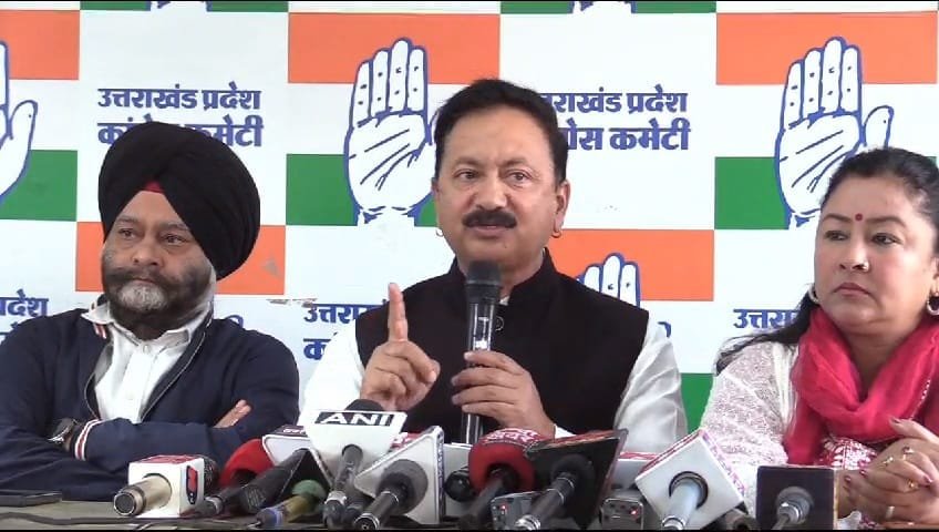 करन ने मांगा धामी का इस्तीफा