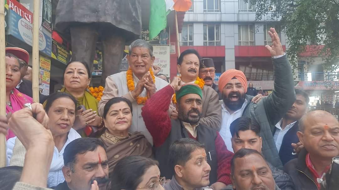 बेरोजगारी पर हरदा की पदयात्रा