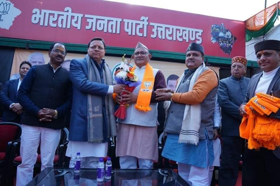 चुनाव से पहले बीजेपी का कुनबा बढ़ा