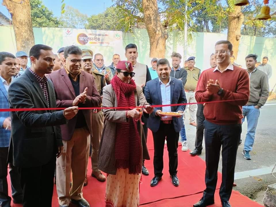 आयुष्कामीय स्वास्थ्य शिविर शुरू