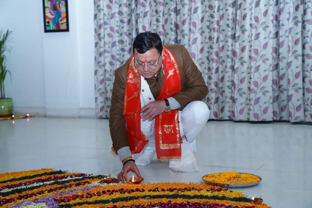 अयोध्या दर्शन करेगी धामी कैबिनेट