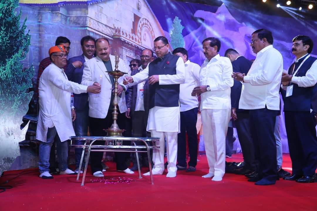 मुंबई कौथिग में मुख्यमंत्री पुष्कर धामी