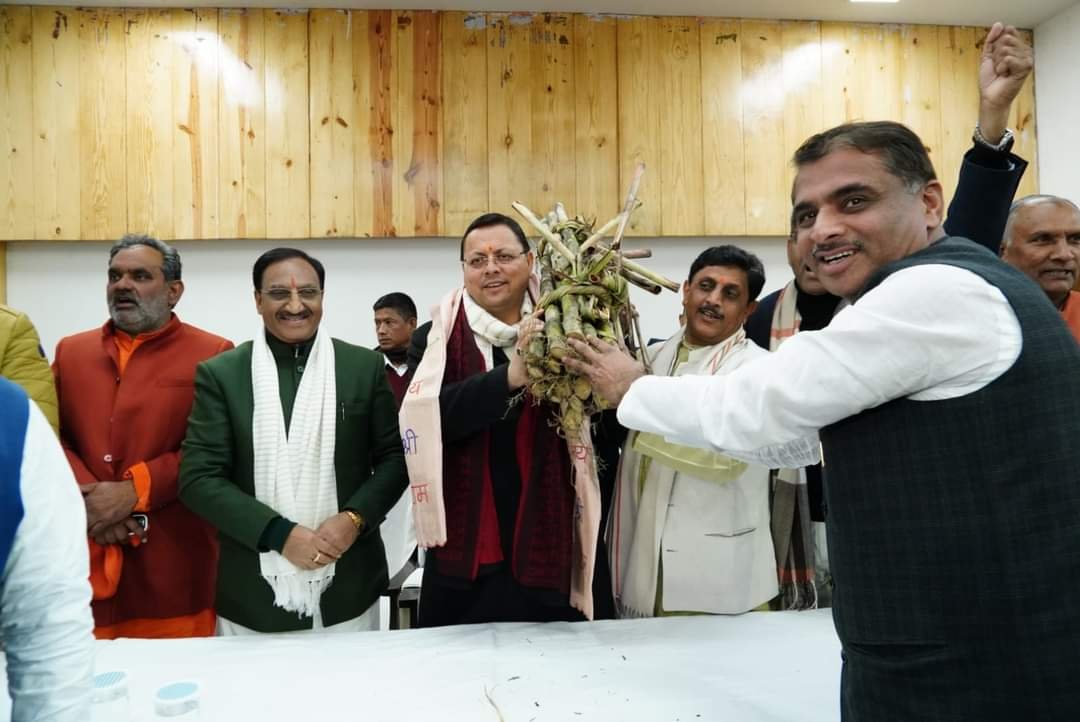 किसानों ने जताया धामी का आभार