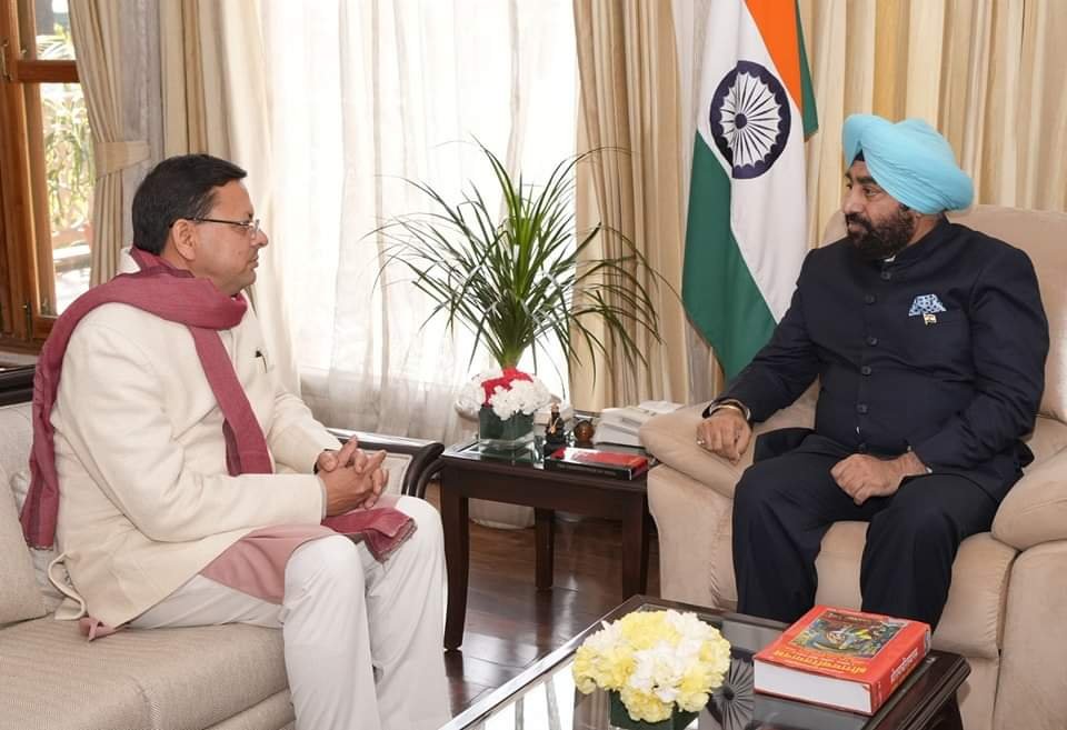 अचानक राज्यपाल से मिले सीएम धामी