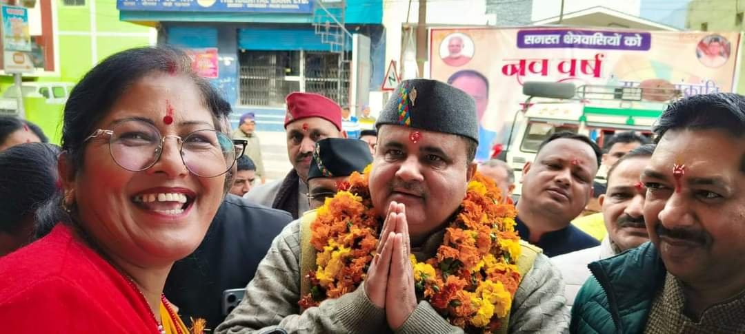 कतर से 8 भारतीयों की वापसी