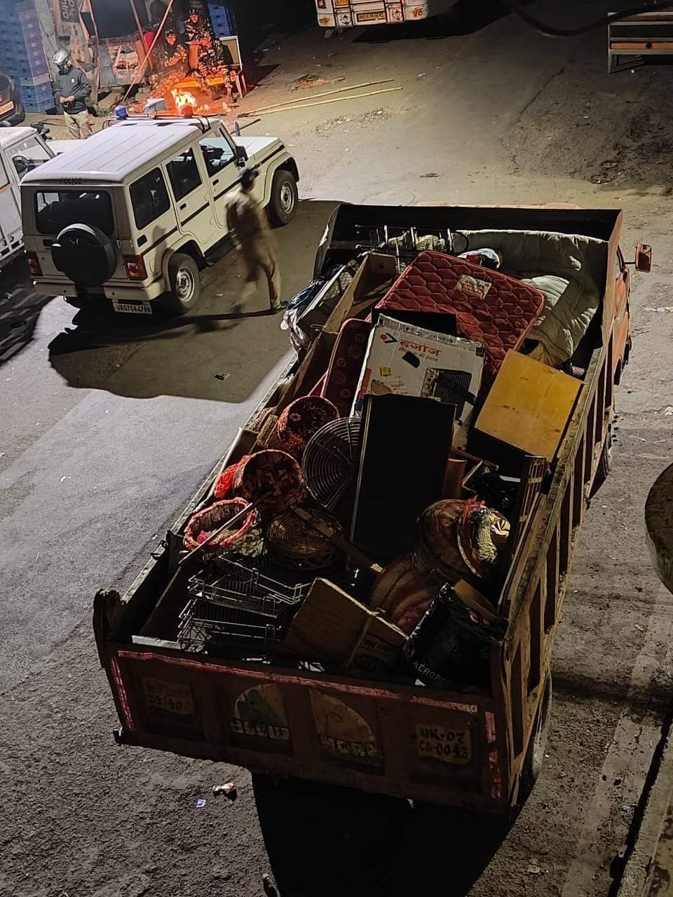 हिंसा के मास्टरमाइंड का घर पुलिस हैरान