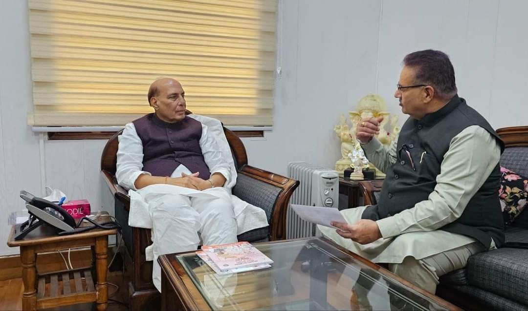 राजनाथ सिंह से गणेश जोशी ने क्या मांगा?