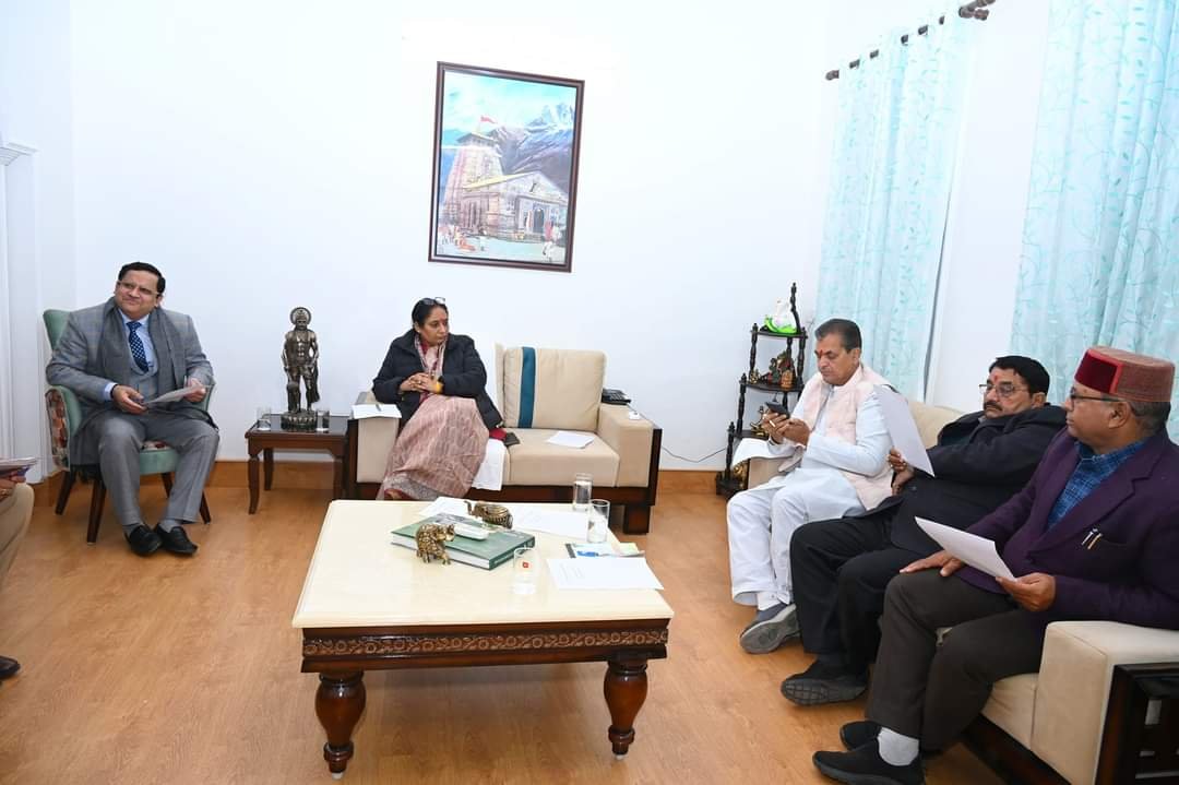 विपक्ष ने किया बैठक का बहिष्कार