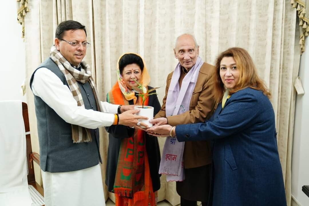 टिहरी से बीजेपी उम्मीदवार, आप का वार