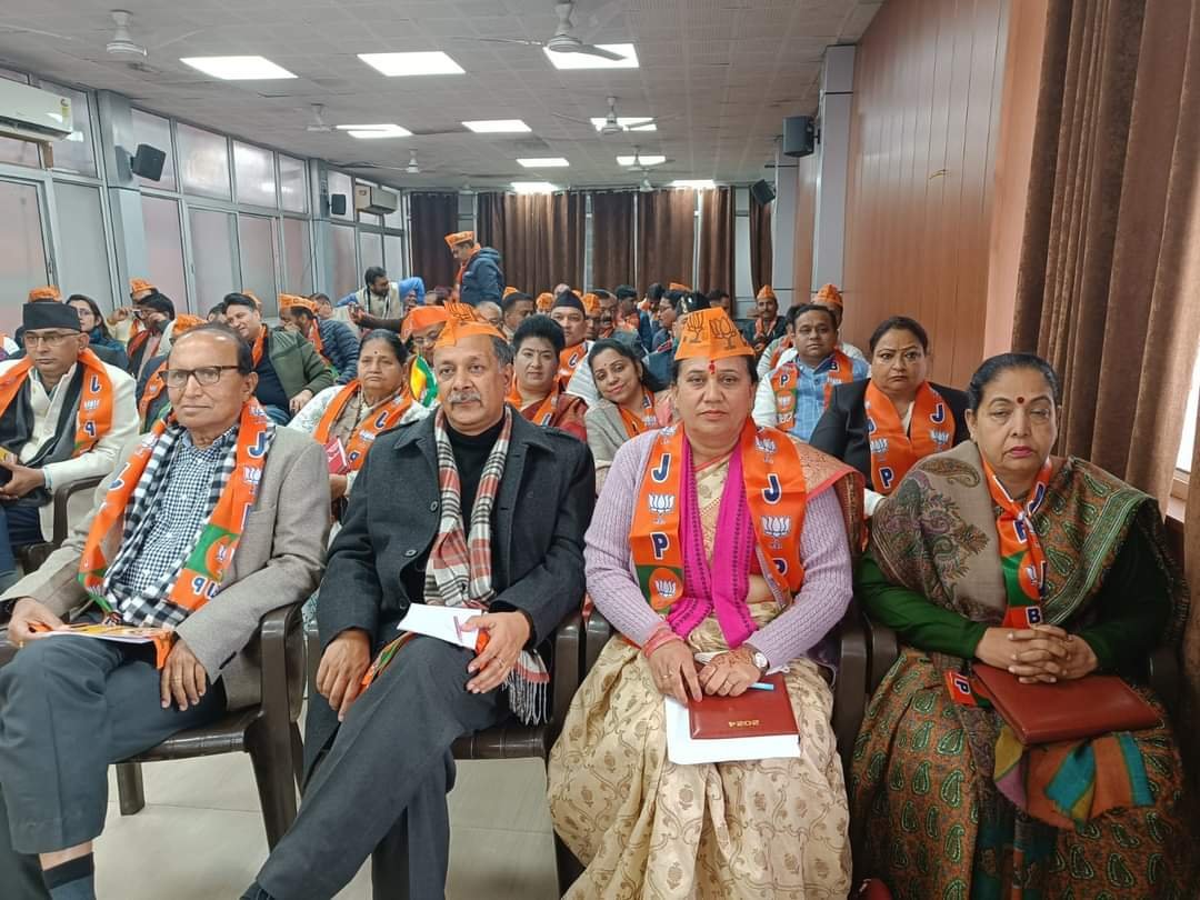 आशा नौटियाल ने की मोदी की तारीफ