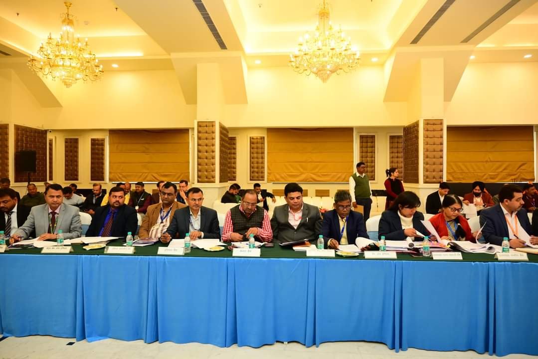 बैंकर्स की बैठक में वित्त मंत्री अग्रवाल