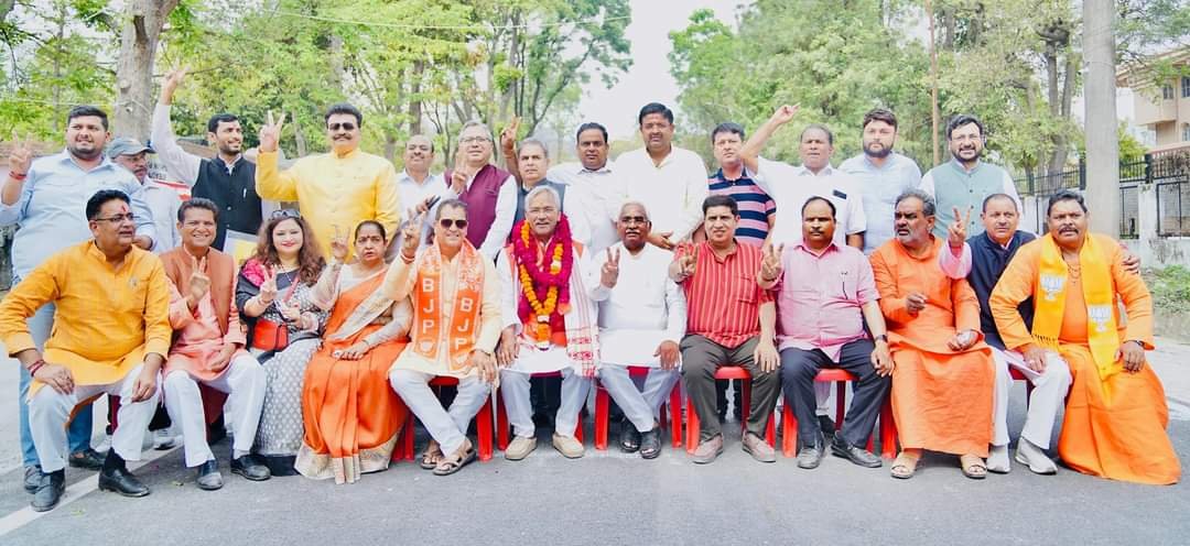 त्रिवेंद्र को 400 पार पर यकीन