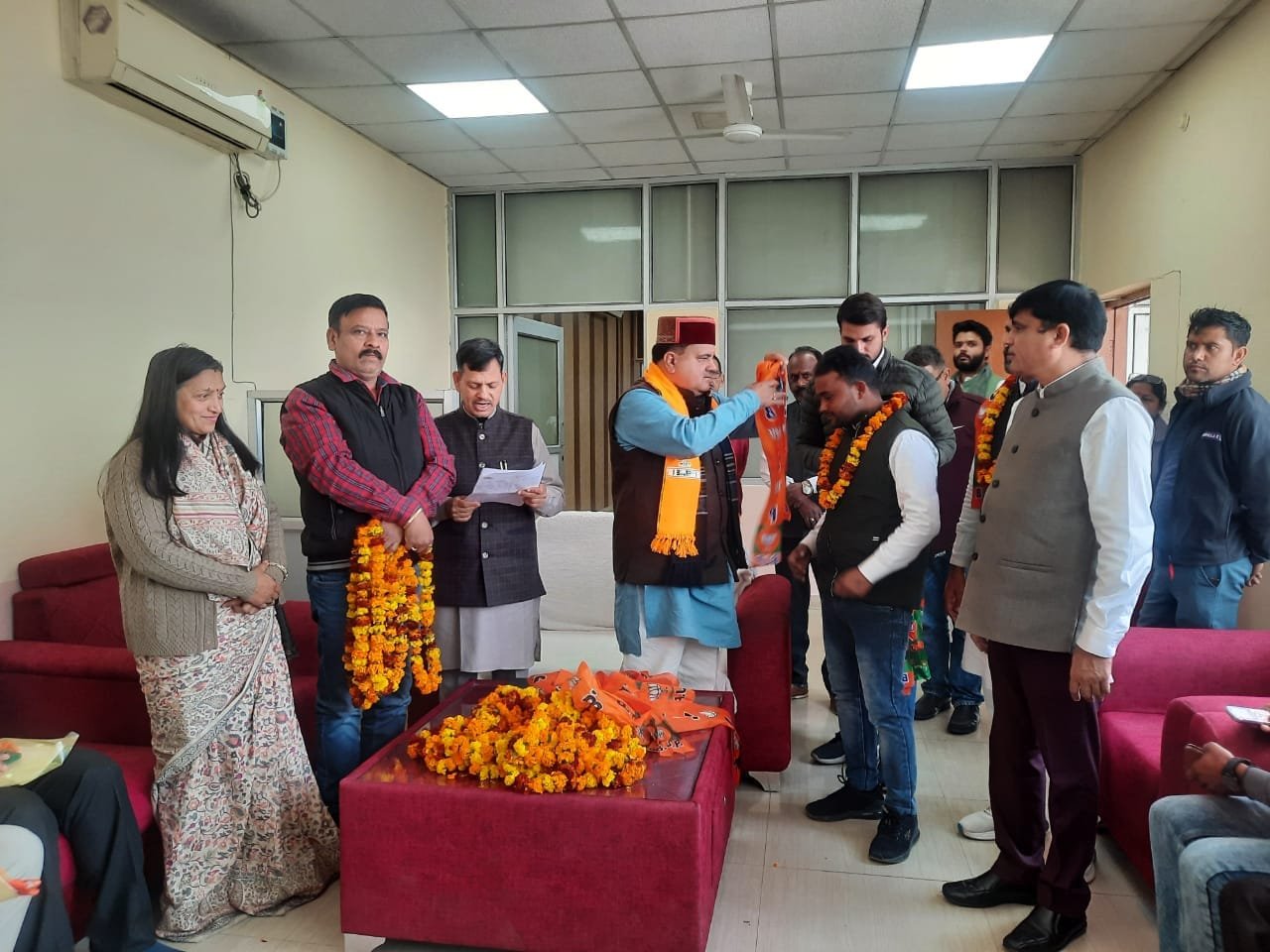 बीजेपी में आई कार्यकर्ताओं की बाढ़