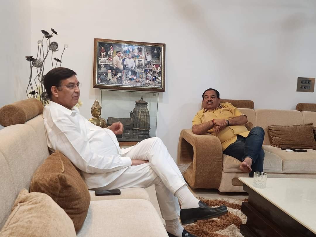 हरक रावत से मिले प्रीतम सिंह