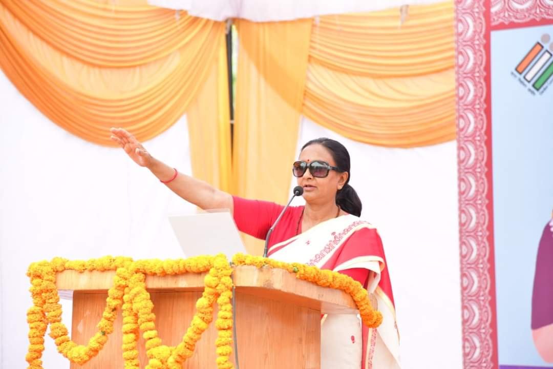 मुख्य सचिव ने दिलाई मतदान की शपथ