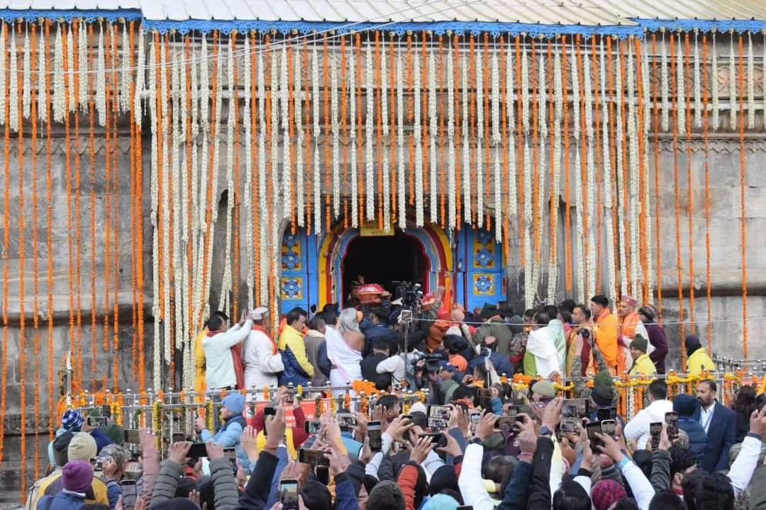खुल गए बाबा केदारनाथ के कपाट