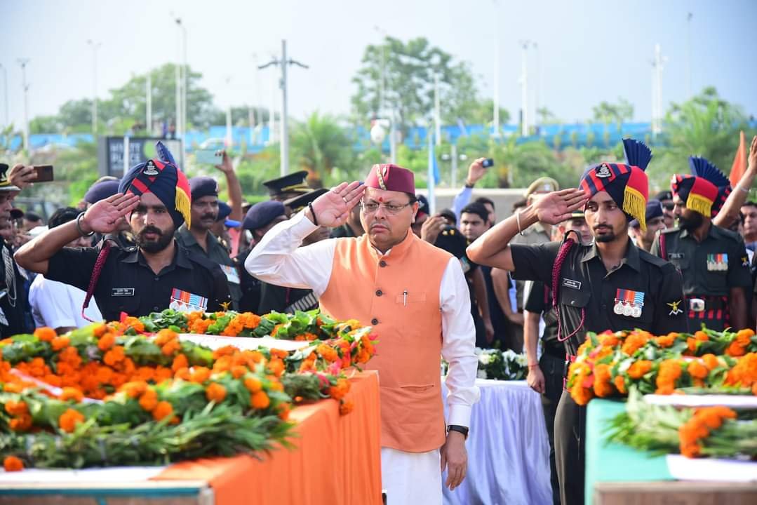 अमर शहीदों को सीएम की श्रद्धांजलि