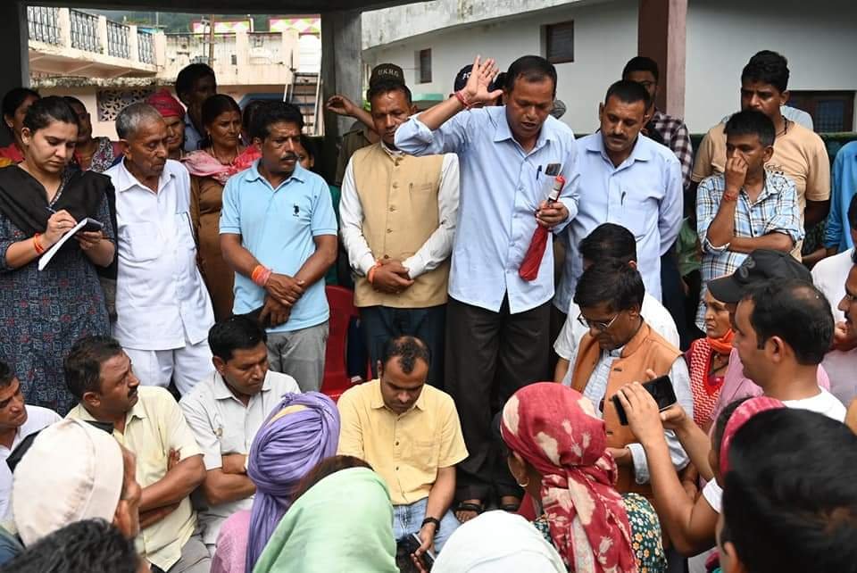 बूढ़ाकेदार में आपदा राहत जारी