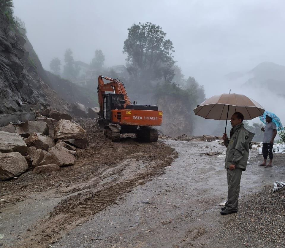 बारिश का असर 4 धाम यात्रा पर रोक