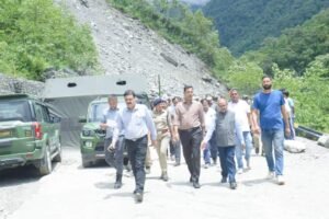 केदारघाटी का अफसरों ने लिया जायजा