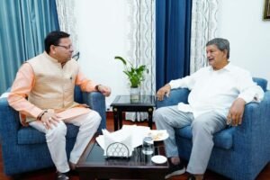 सीएम धामी से मिले हरीश रावत