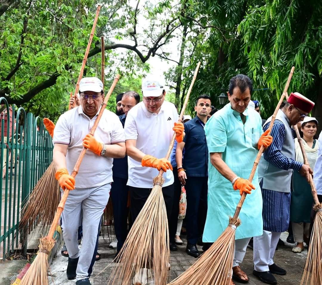 स्वच्छता अपनाओ बीमारी भगाओ अभियान