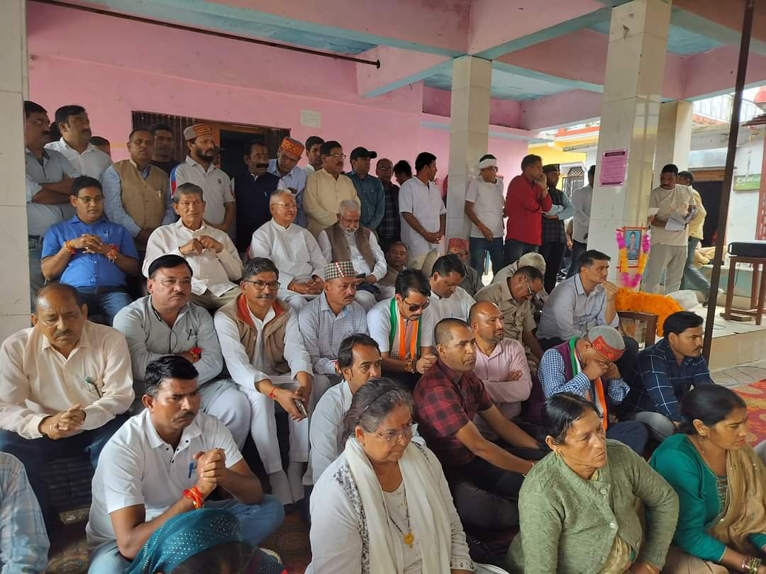 गैरसैंण में हरदा का मौन उपवास