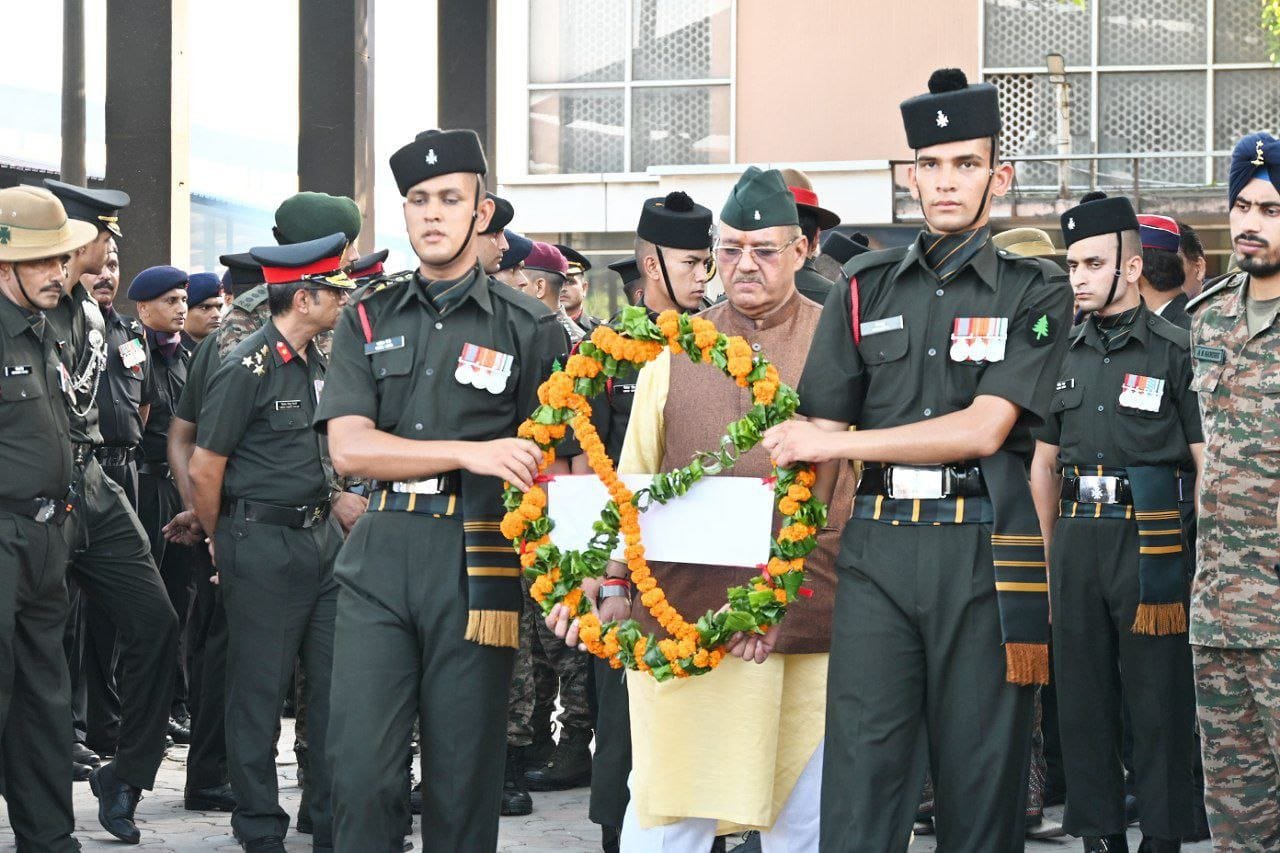 शहीद कैप्टन दीपक सिंह को अंतिम विदाई
