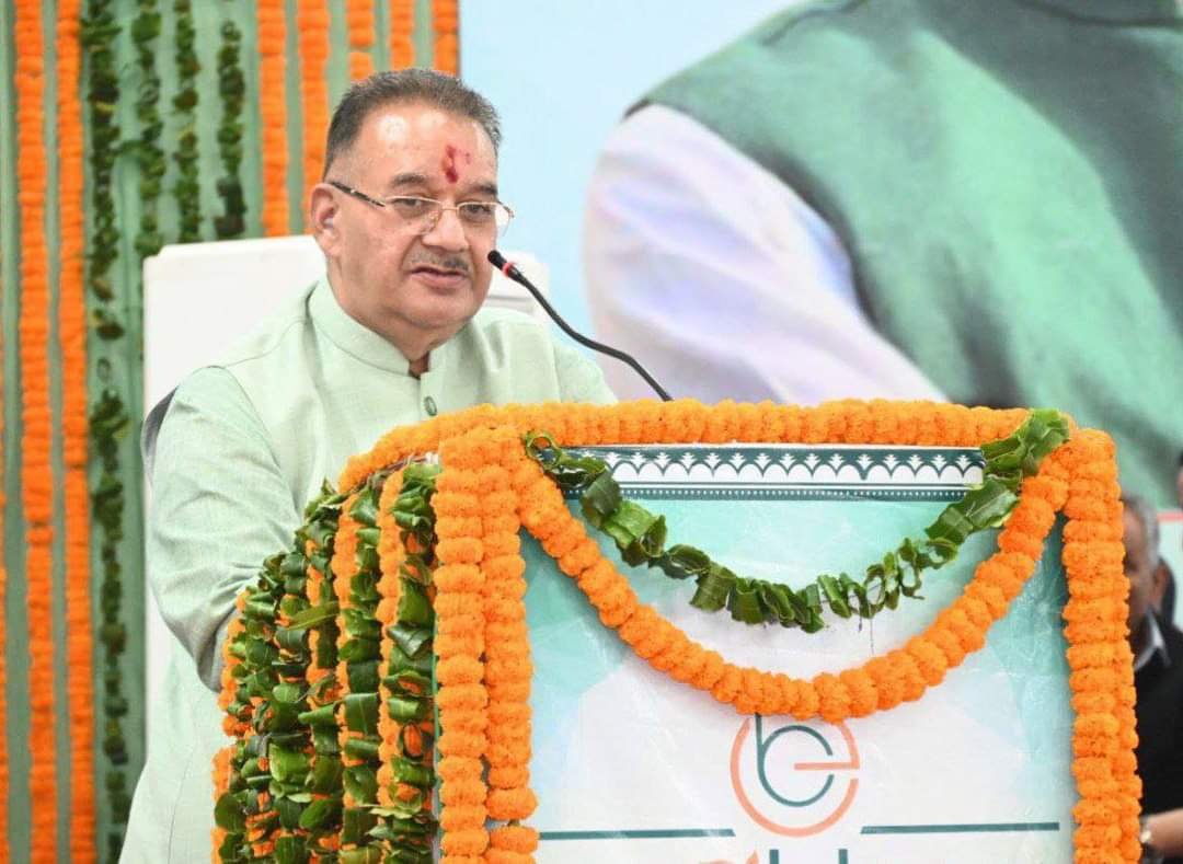 कांग्रेस ने की गणेश जोशी को बर्खास्त करने की मांग