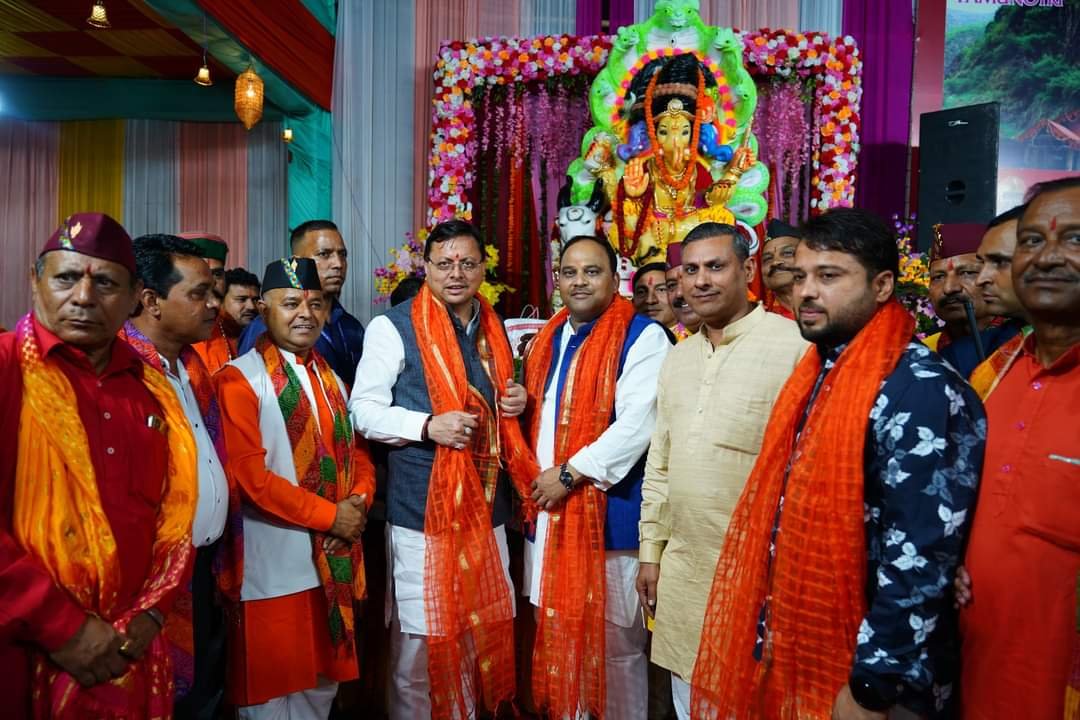 गणेश महोत्सव में सीएम पुष्कर धामी