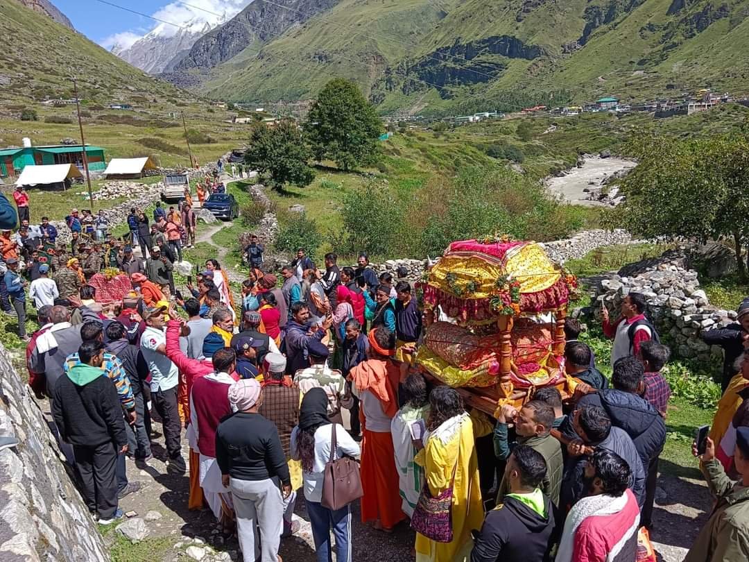 आज 5 घंटे बंद रहे बदरीनाथ के कपाट