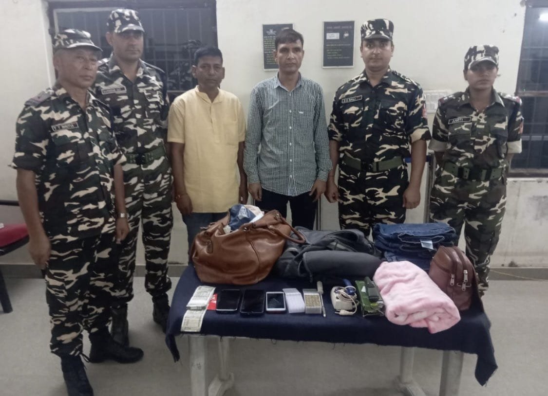 बीजेपी विधायक के भाई पर आर्म्स एक्ट में केस। करन माहरा ने साधा निशाना