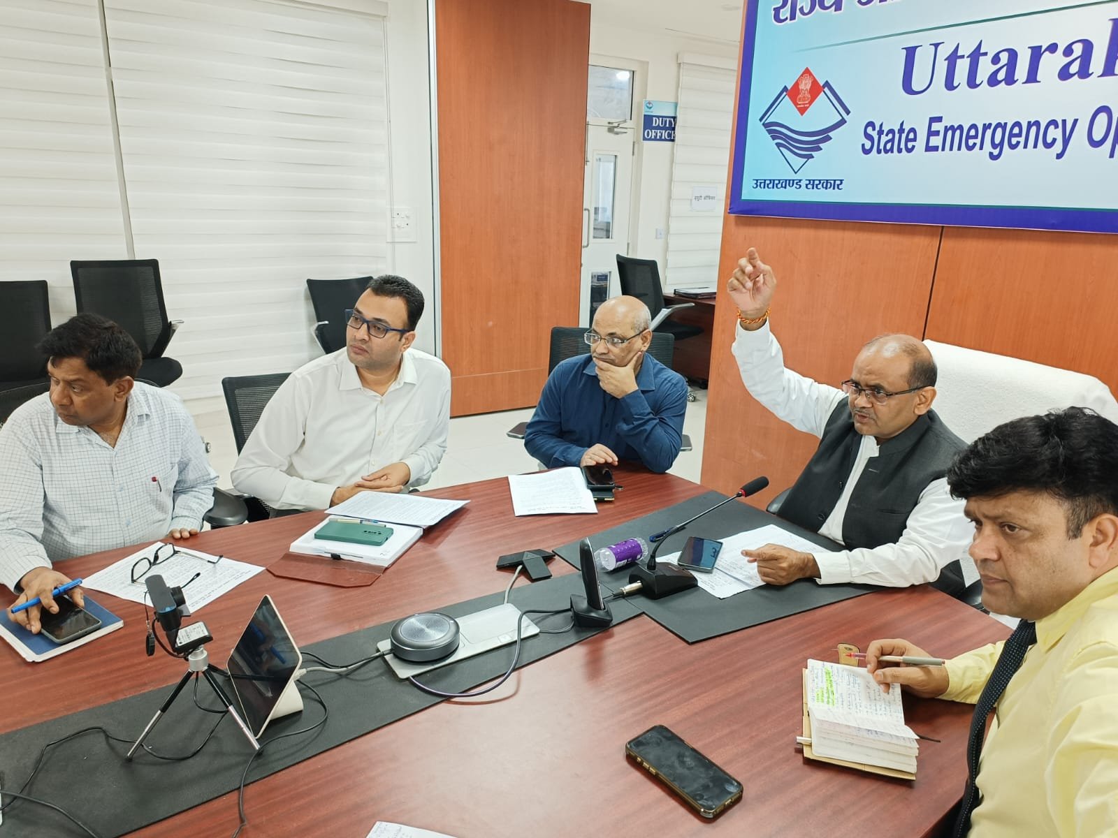 आपदा प्रबंधन को लेकर सचिव ने दिए अफसरों को निर्देश