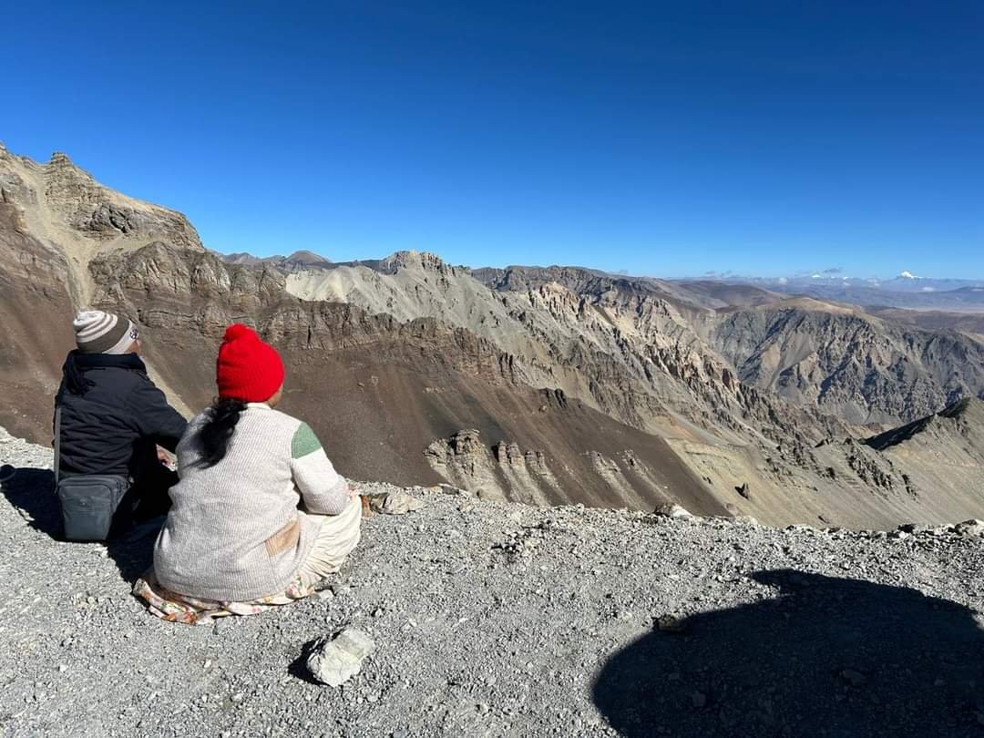 भक्तों ने किए कैलाश पर्वत के दर्शन
