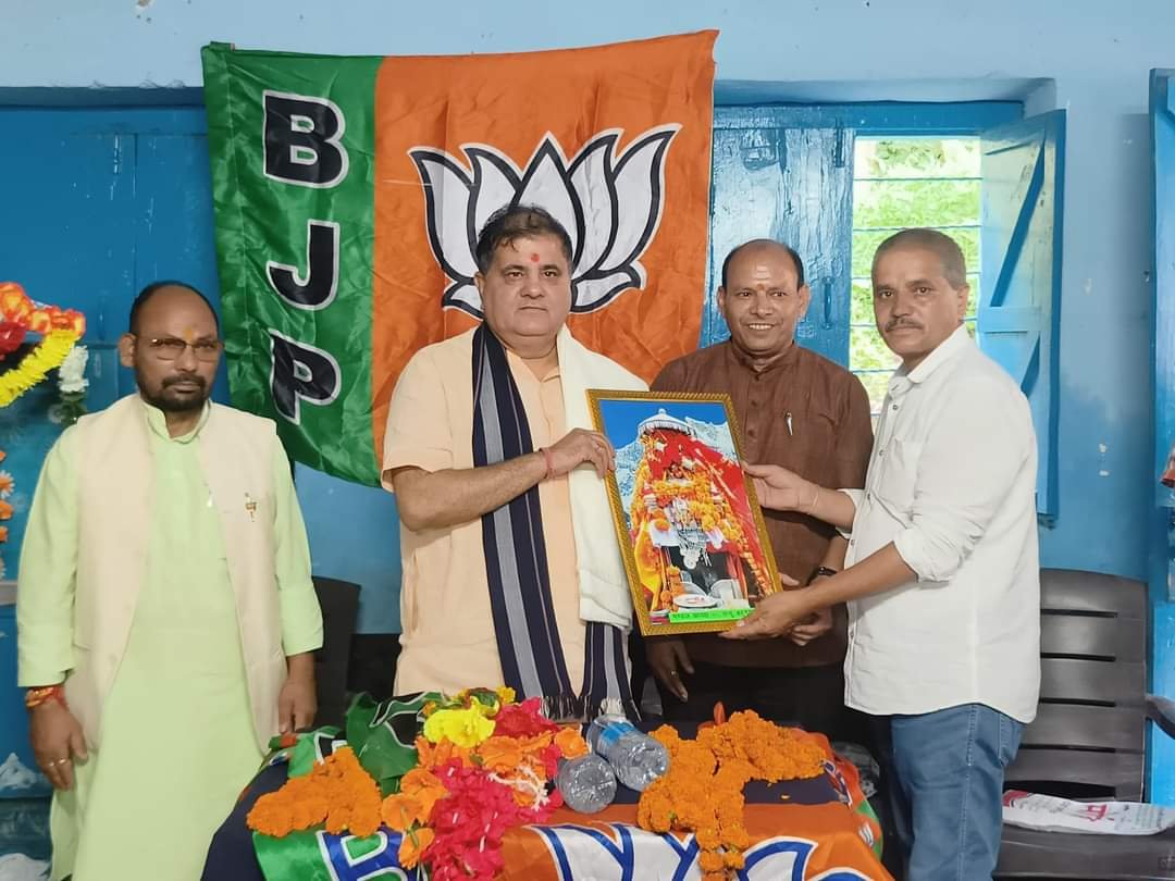 अब चमोली बीजेपी के जिला अध्यक्ष पर नौकरी लगवाने के लिए 1 लाख रुपये मांगने का आरोप